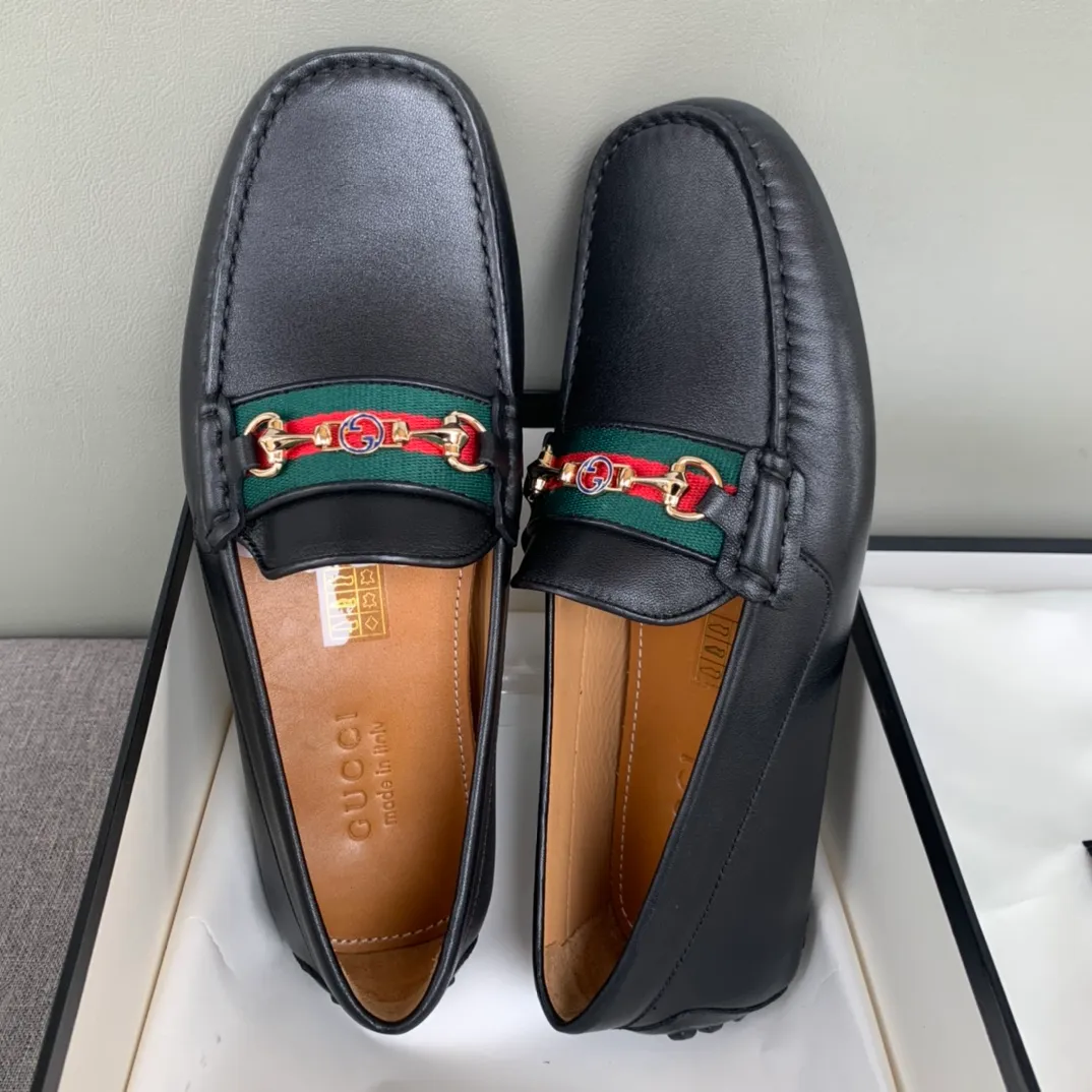 Batch 740💰[strong][strong][strong] Original order quality, new counter styles synchronized, Gucci counter new styles, handmade men's driving shoes, bean shoes, over-the-foot shoes, lazy shoes, exquisite hand-stitching, workmanship details comparable to counters, Italian imported cowhide, water-dyed cowhide lining, tree paste leather feet, sweat-absorbent and anti-odor, off-white, black, brown, 39-44 in large quantities in stock (38, 45 custom-made)